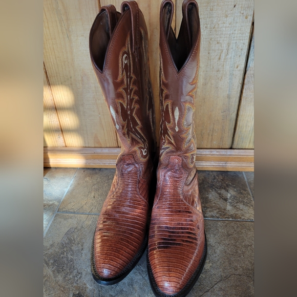 Mens Tony Lama boots 👢 - Picture 2 of 8